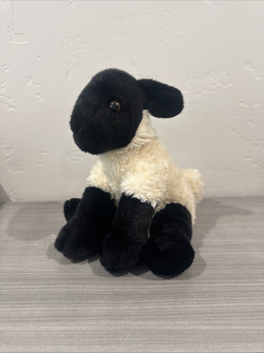 Bunnies by the Bay Shep the Sheep 13” Laying Green Bandana Scruffy Ivory Lamb